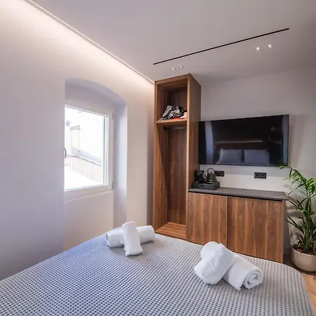 Kantoni Corfu (city)