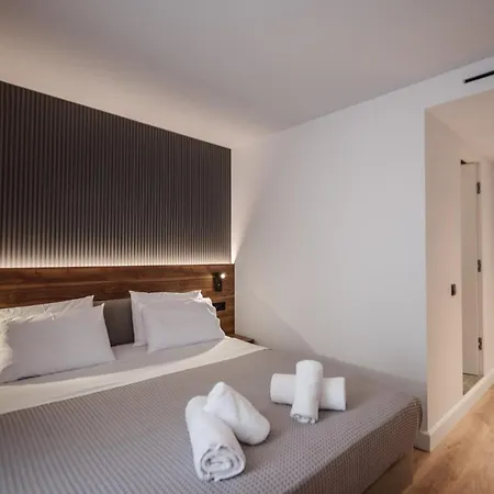 Kantoni * Corfu (city)