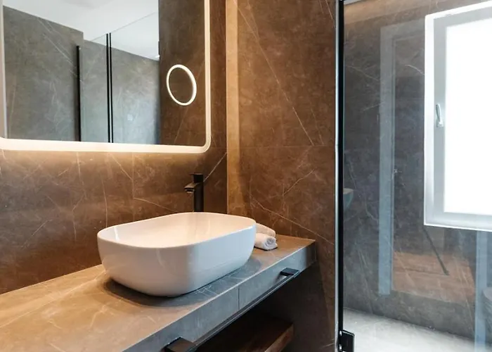 Kantoni Apartament *