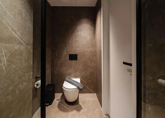 Kantoni Apartament *