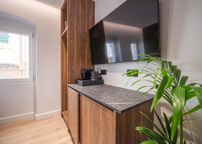 Apartament Kantoni