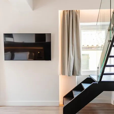 Kantoni * Corfu (city)