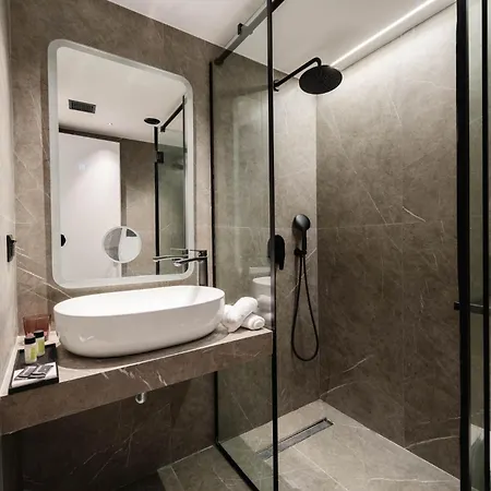 Kantoni Apartament *