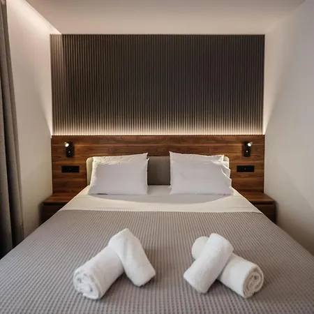 Kantoni * Corfu (city)