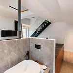 Kantoni Appartement *